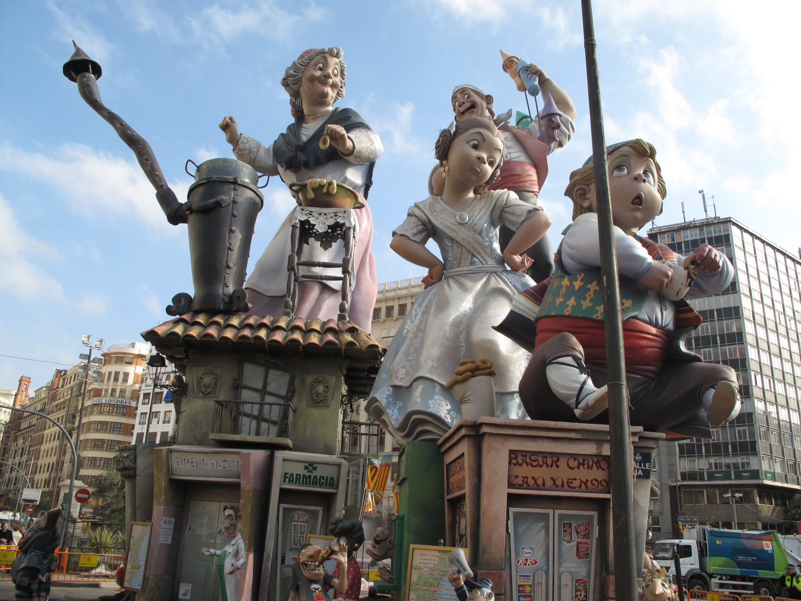 las-fallas-fiestas-moneytrans-blog